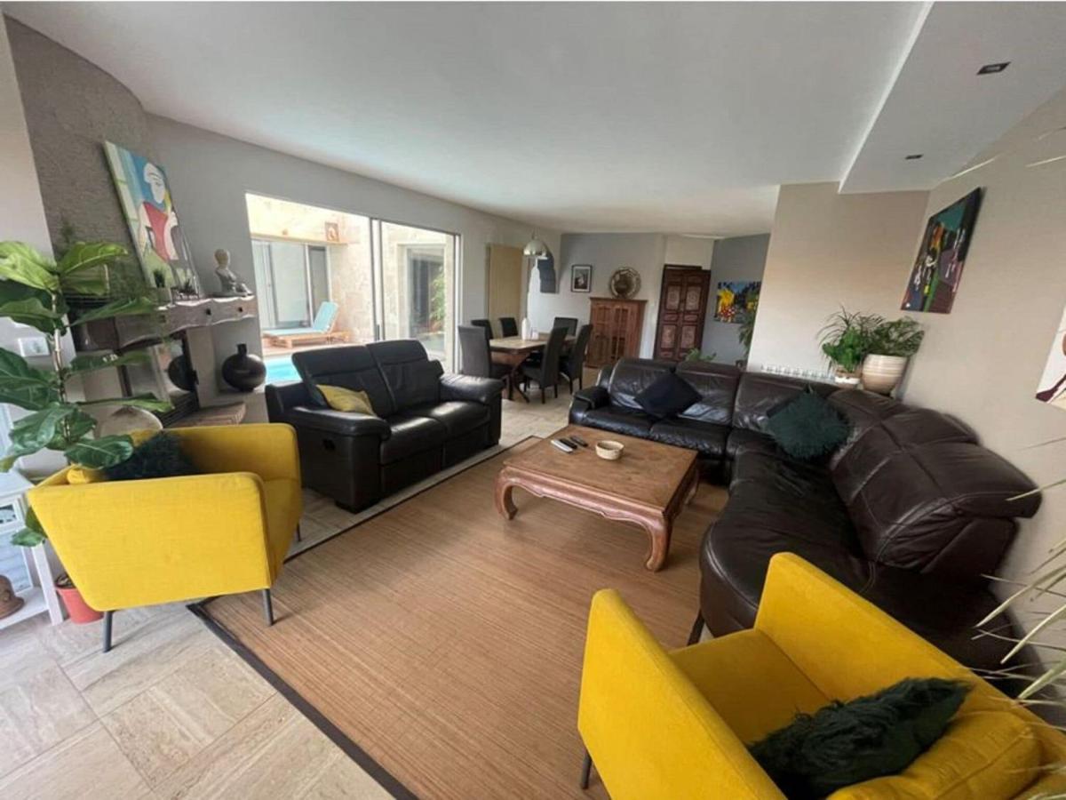 Holiday Home With Indoor Pool, Le Porge Bagian luar foto