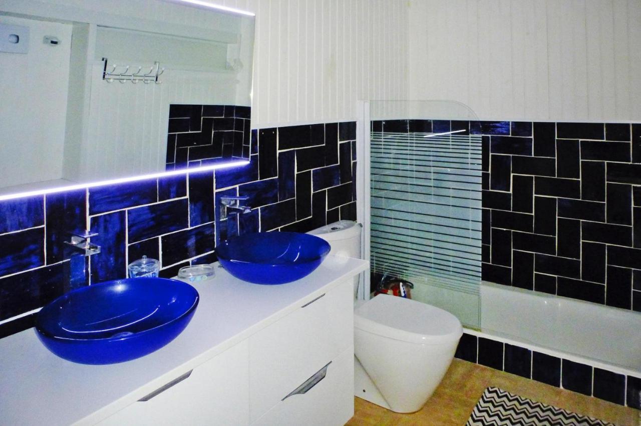 Holiday Home With Indoor Pool, Le Porge Bagian luar foto
