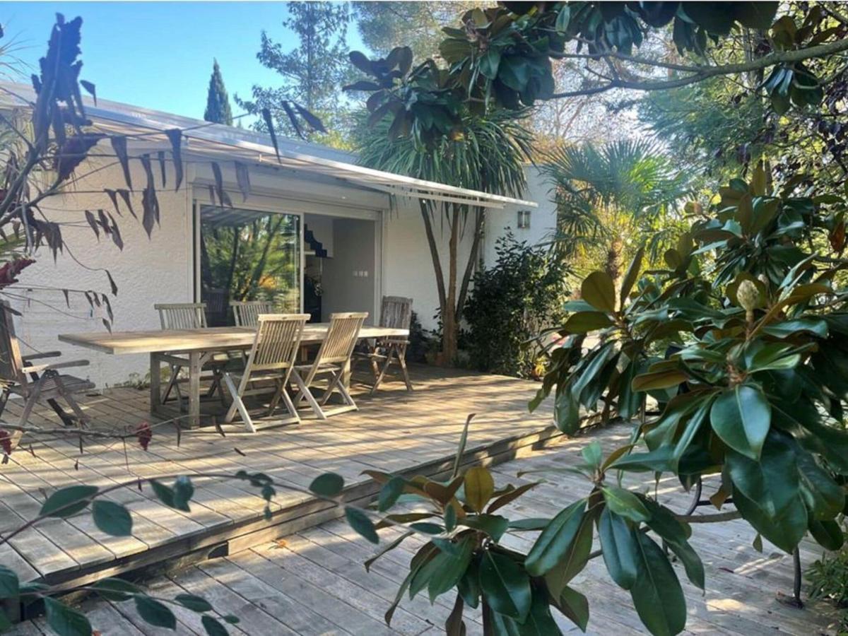 Holiday Home With Indoor Pool, Le Porge Bagian luar foto